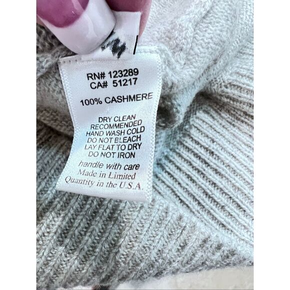Lauren Moshi Beverly Hills Women's V-neck Cashmere Lips Pullover Sweater Gray XS - Picture 6 of 6